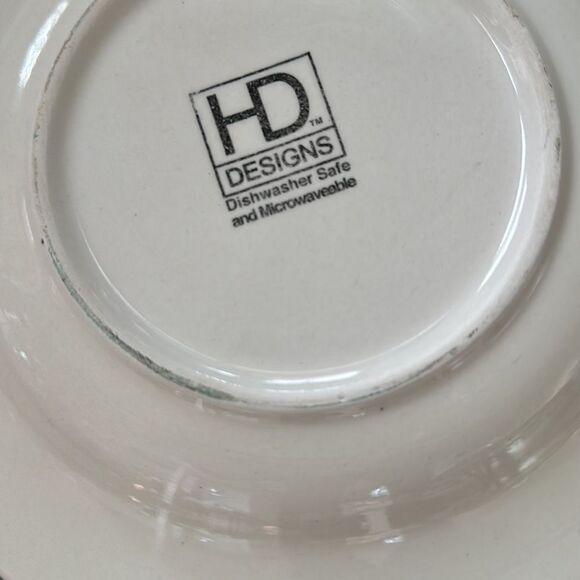 HD Designs Set of Four Fruit Dessert Plates! - Picture 5 of 6